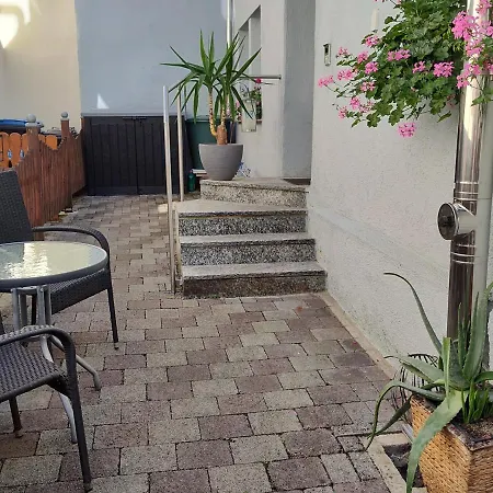 Altstadt Apartment *